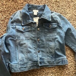 NWT cropped Blue Denim Jacket